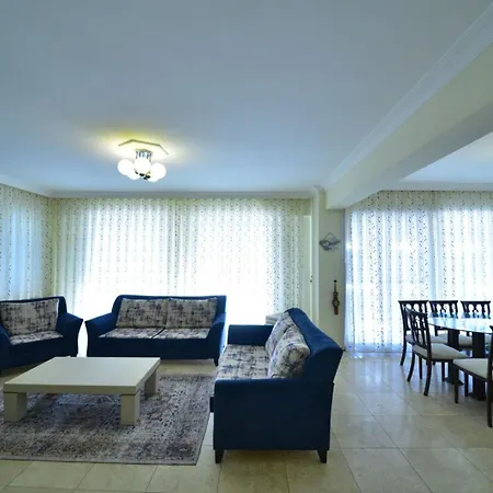 Alya Uezuemlue Vila *